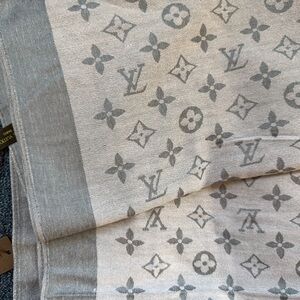 Louis Vuitton Gray Monogram Scarf - NWT